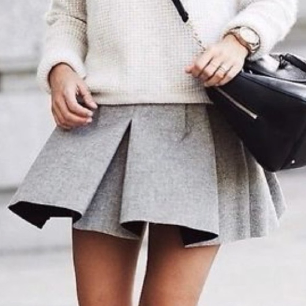 Zara wool pleated mini skirt NWT XS